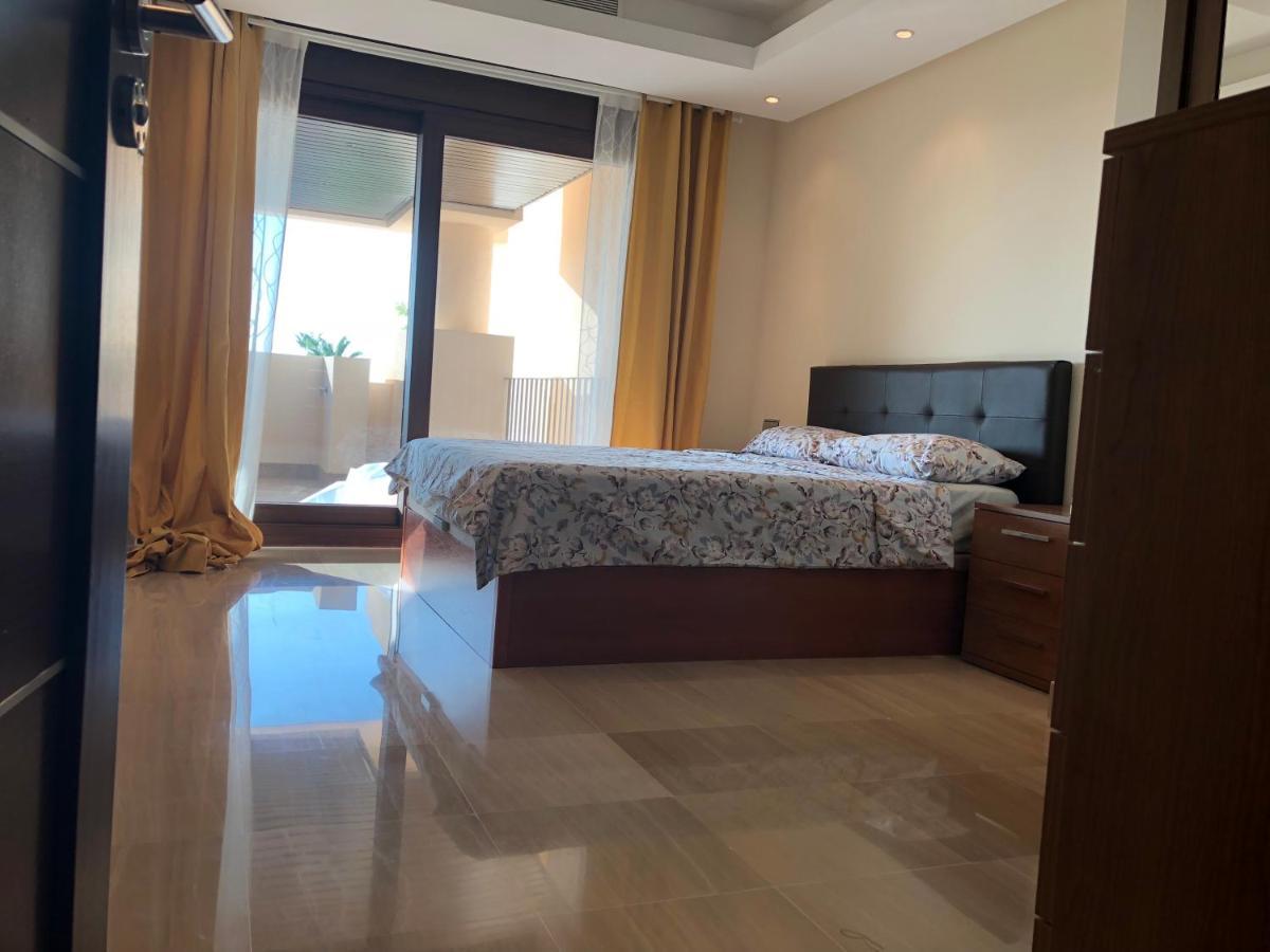 Bahia De La Plata Apartment Estepona Ngoại thất bức ảnh