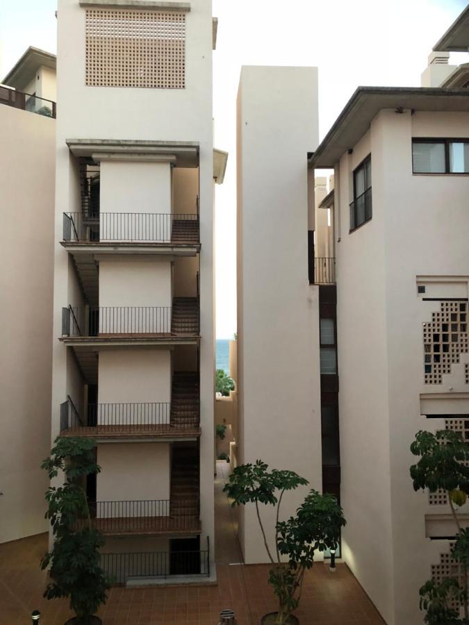Bahia De La Plata Apartment Estepona Ngoại thất bức ảnh